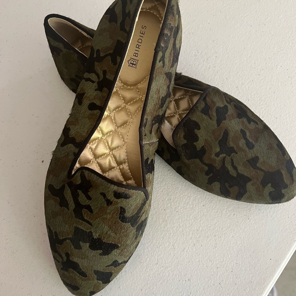 NEVER WORN! Birdies Green and Brown Camouflage Flats